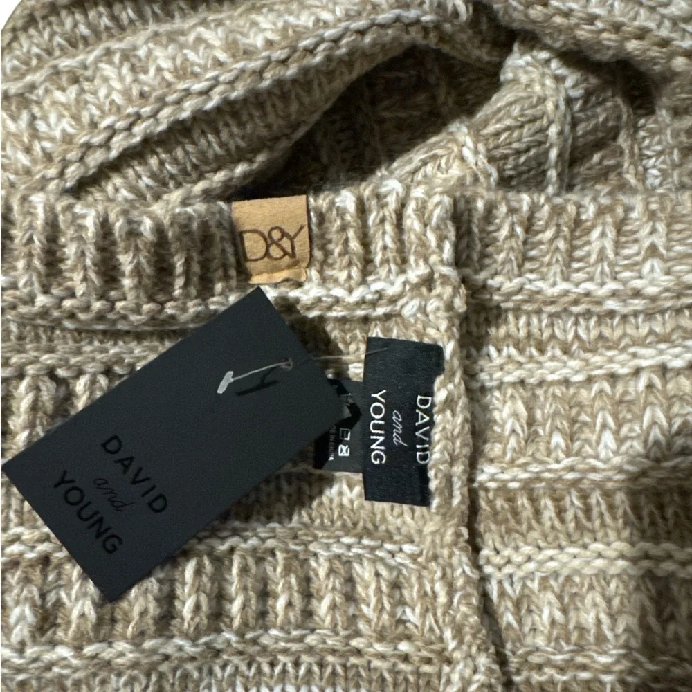 David and Young Beige‎ Knit Scarf